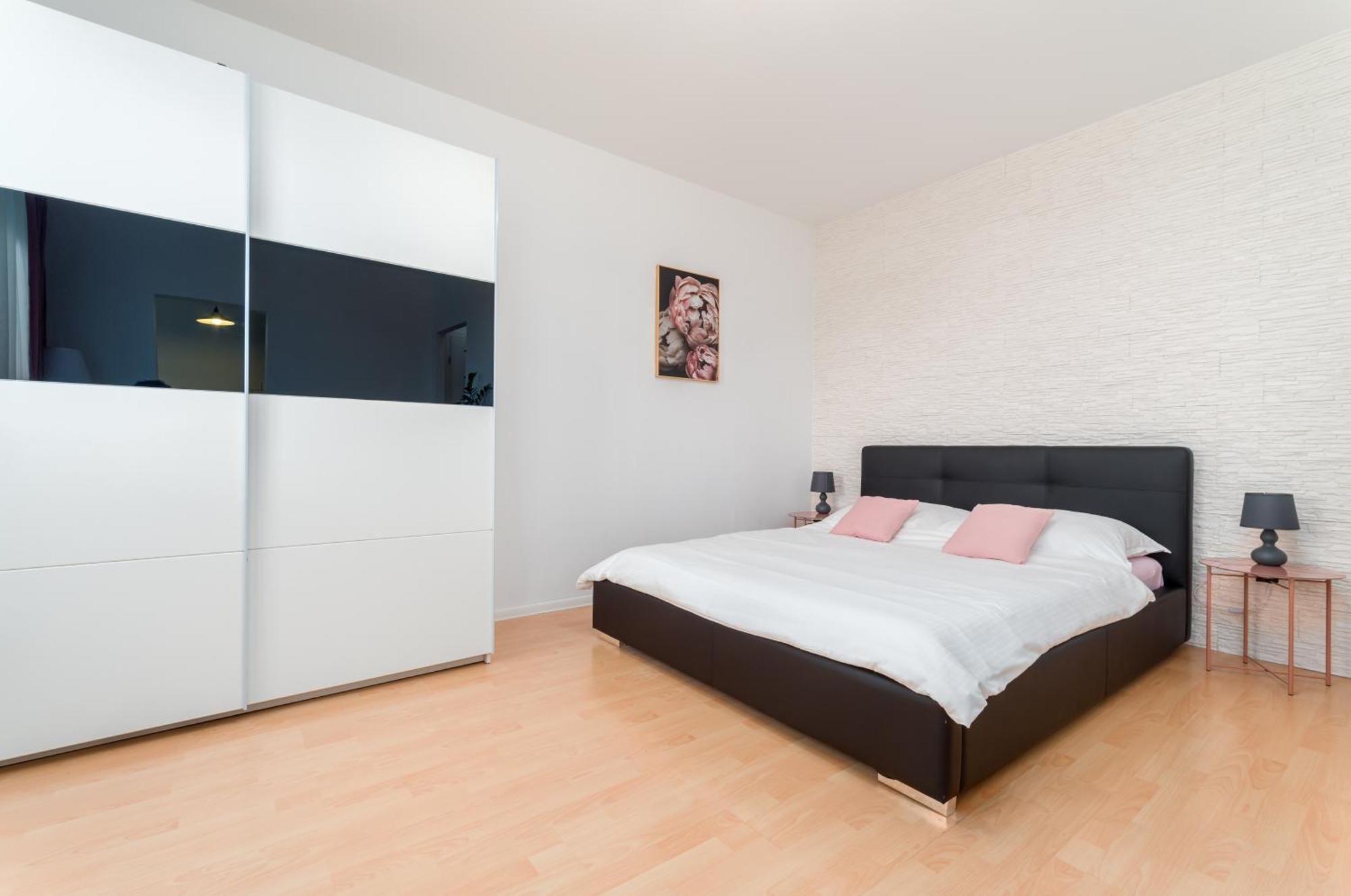 Millenium Apartment Self Check-In Faktura Rzeszow Luaran gambar