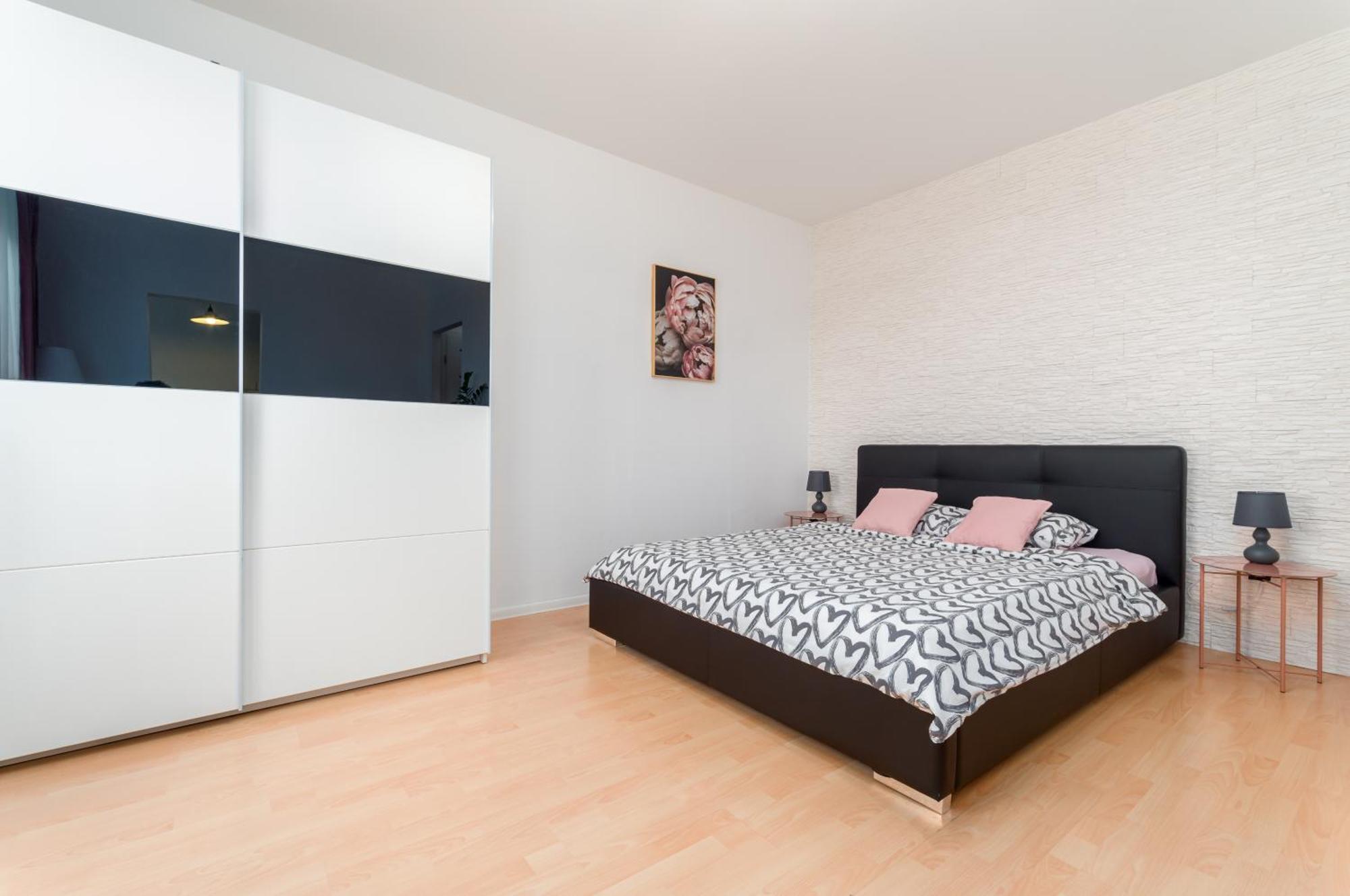 Millenium Apartment Self Check-In Faktura Rzeszow Luaran gambar