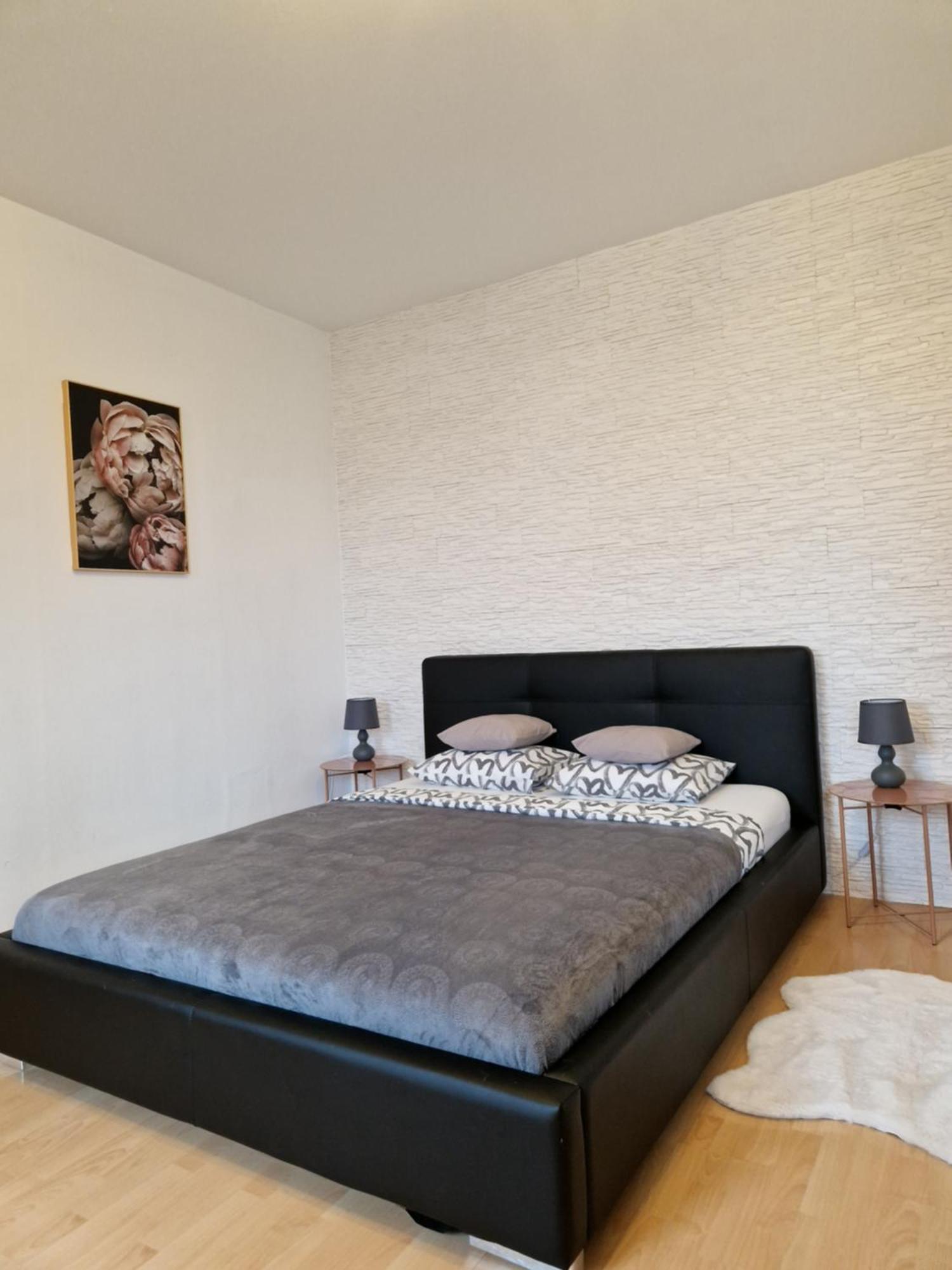 Millenium Apartment Self Check-In Faktura Rzeszow Luaran gambar